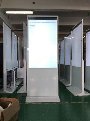 43 55 pulgadas de piso de pie de señalización digital pantalla táctil para publicidad