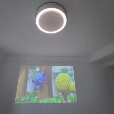 1200 Brillo de iluminación 3000LX Proyector láser inteligente Proyector de techo para el hogar